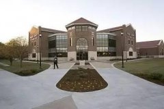 <b>业的学士及研究院学位由大学颁授</b>